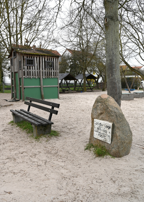 04_baumhaus_und_sandkasten.jpg 04_baumhaus_und_sandkasten.jpg